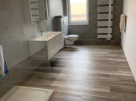 Komplett fugenloses Badezimmer